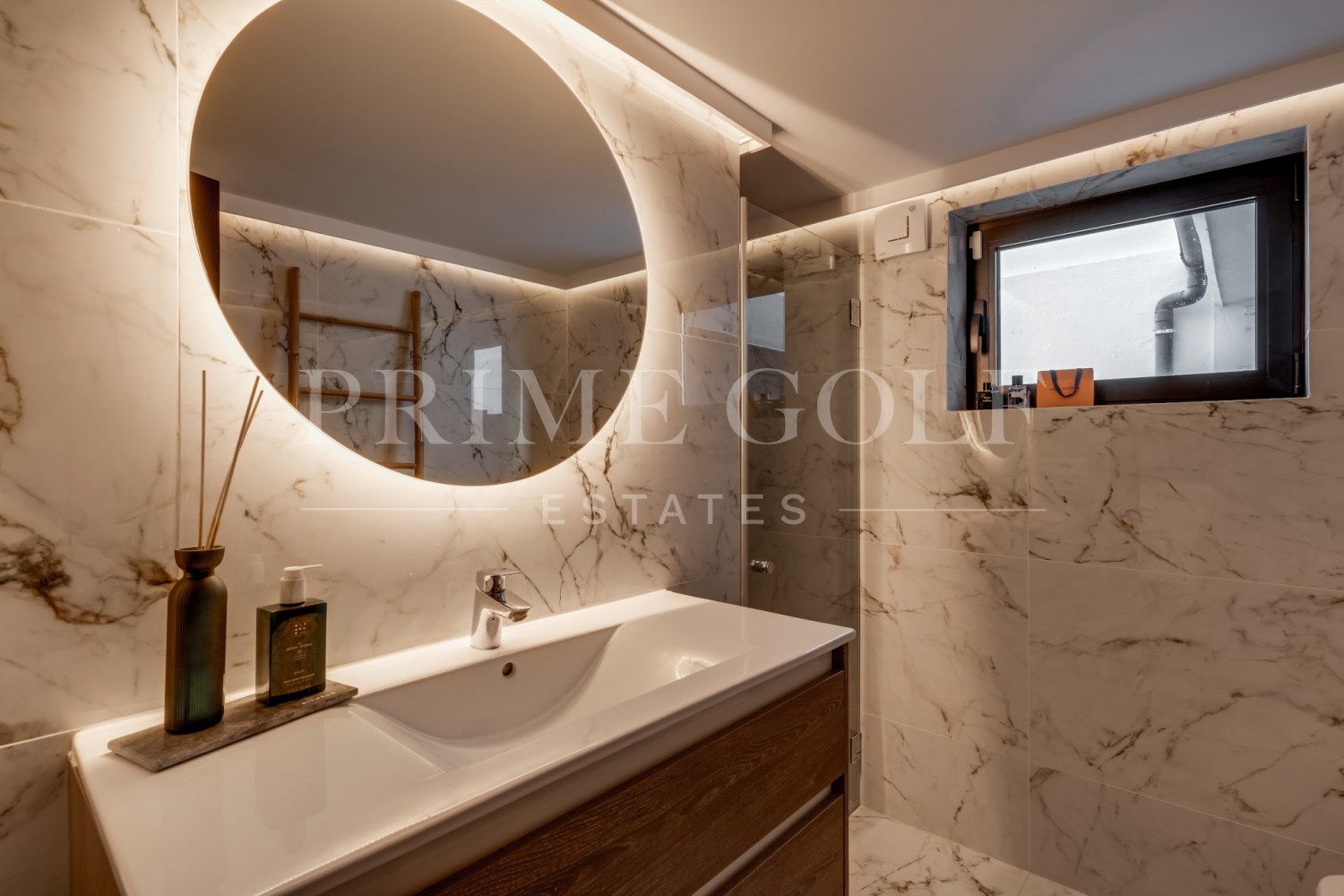 5 bed Villa For Sale in Nueva Andalucia, Malaga - thumb 34