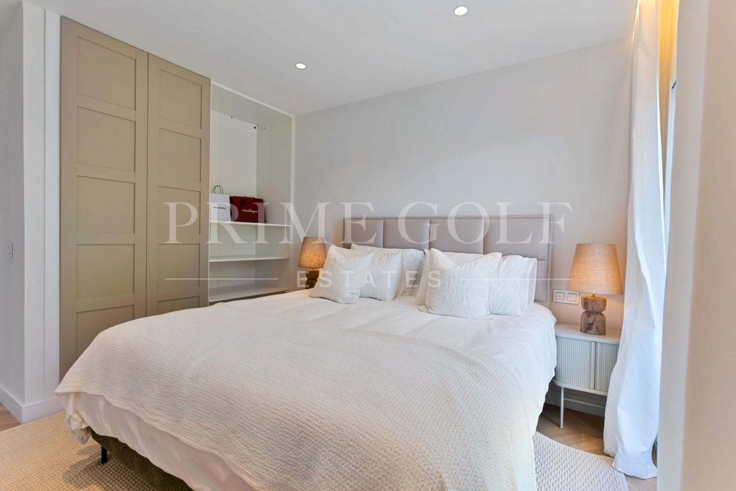 4 bed Townhouse For Sale in Marbella Golden Mile, Malaga - thumb 13