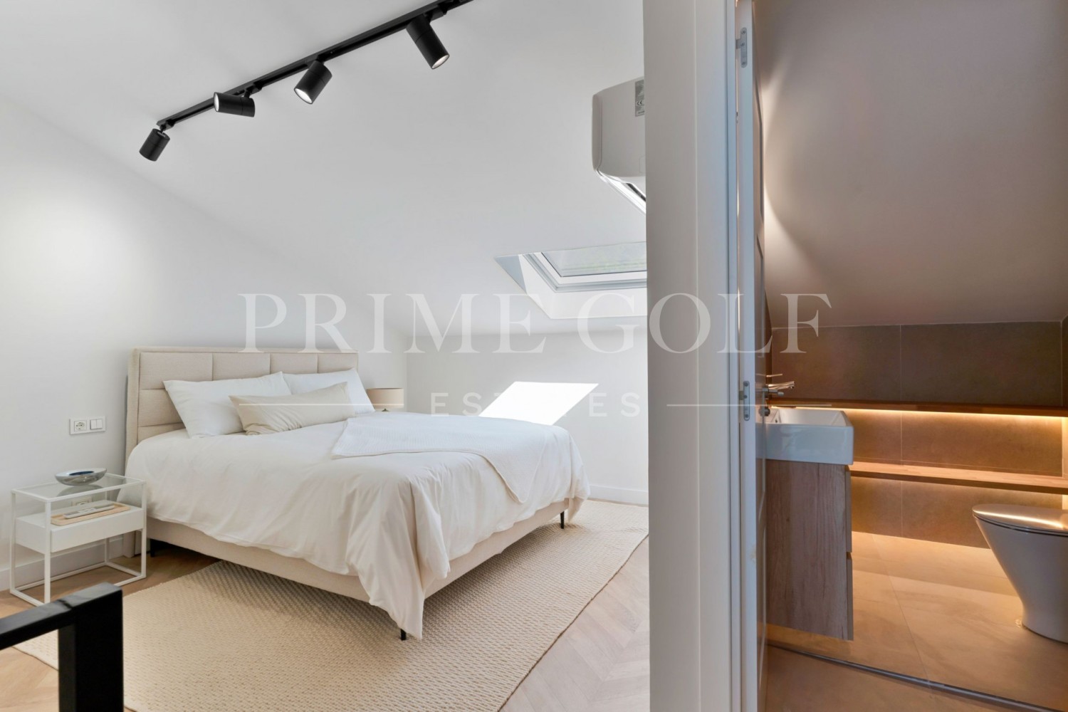 4 bed Townhouse For Sale in Marbella Golden Mile, Malaga - thumb 21