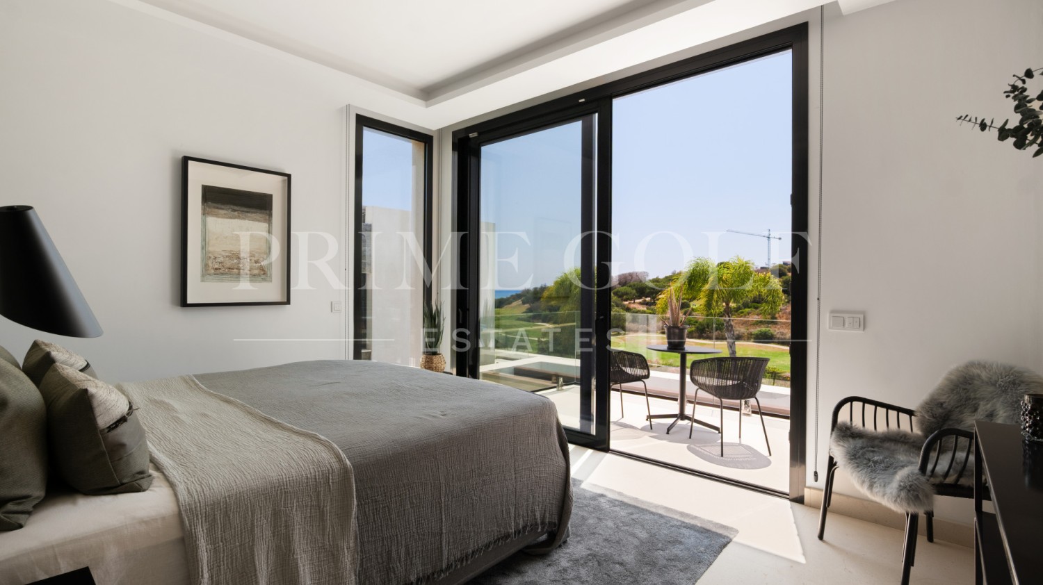 5 bed Villa For Sale in Marbella East, Malaga - thumb 9