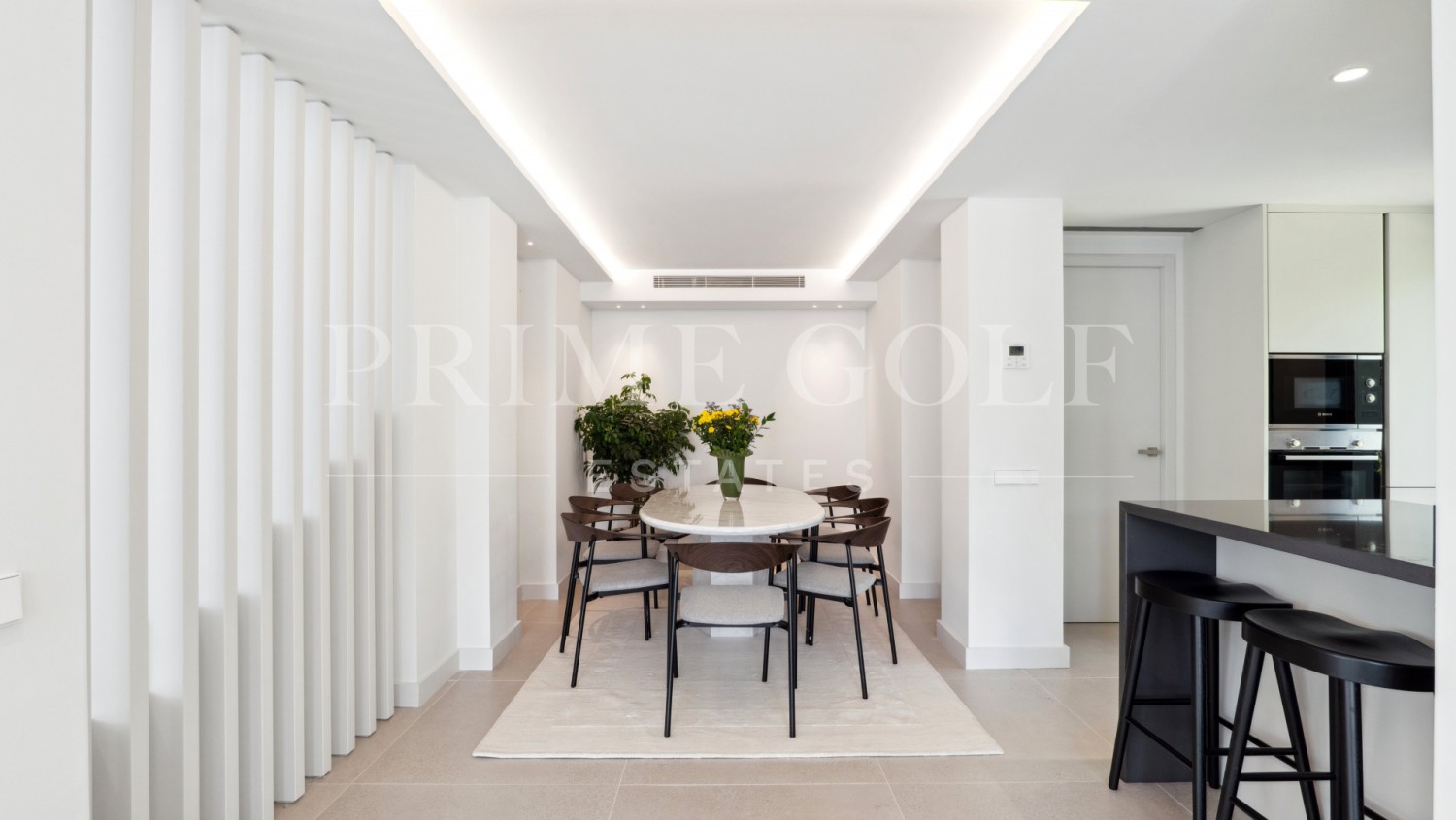 5 bed Villa For Sale in Nueva Andalucia, Malaga - thumb 8