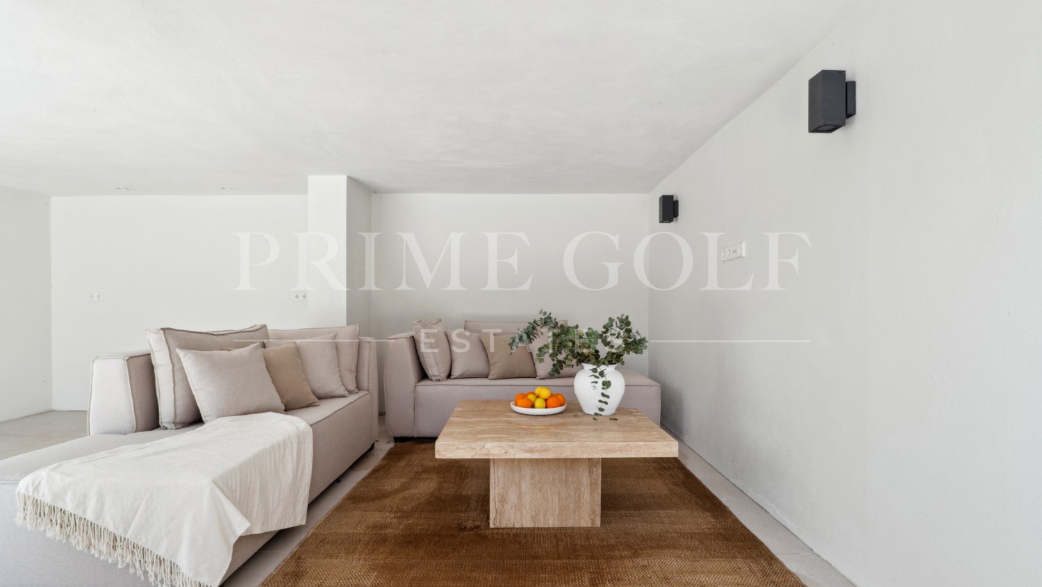 5 bed Villa For Sale in Nueva Andalucia, Malaga - thumb 14