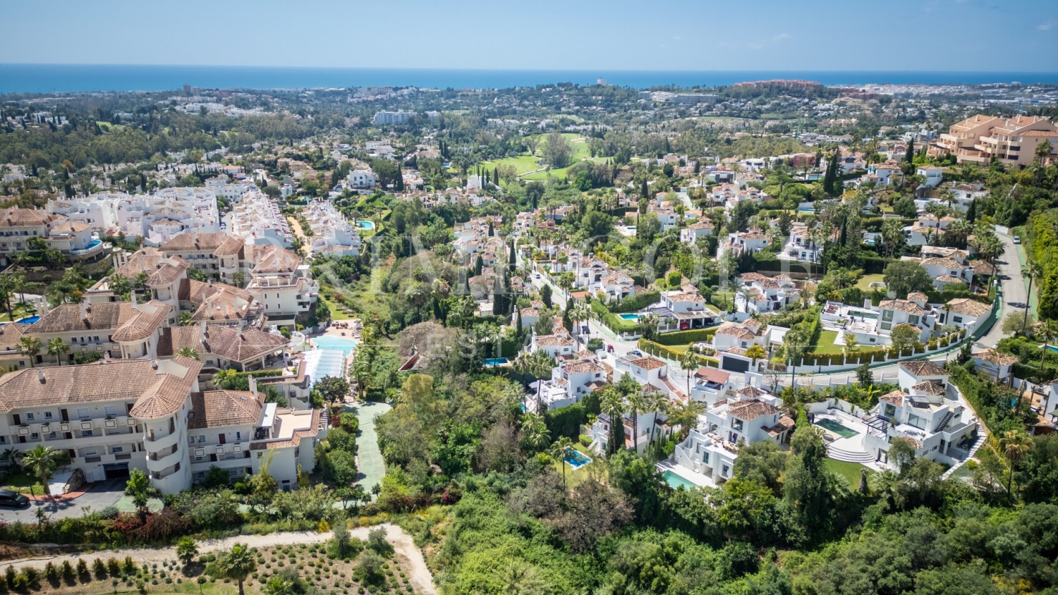 5 bed Villa For Sale in Nueva Andalucia, Malaga - thumb 29