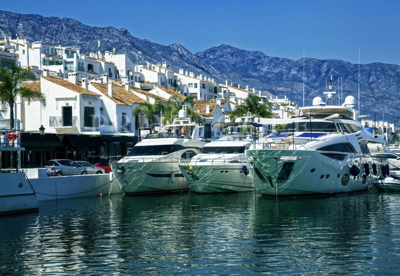 3 bed Townhouse For Sale in Marbella, Malaga - thumb 29