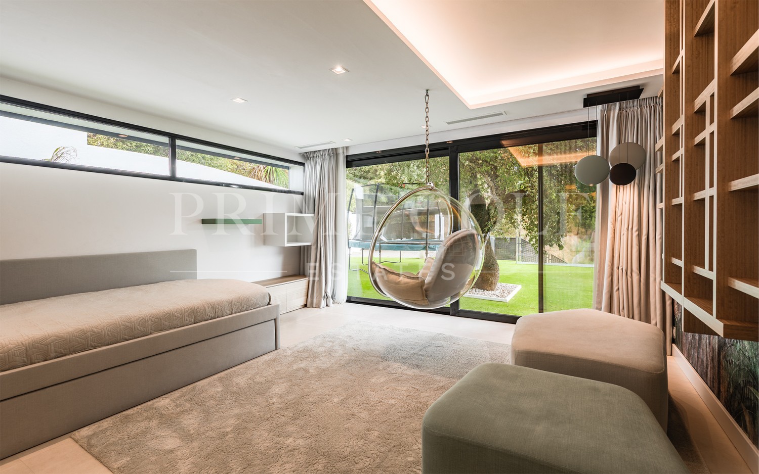 8 bed Villa For Sale in Benahavis, Malaga - thumb 5