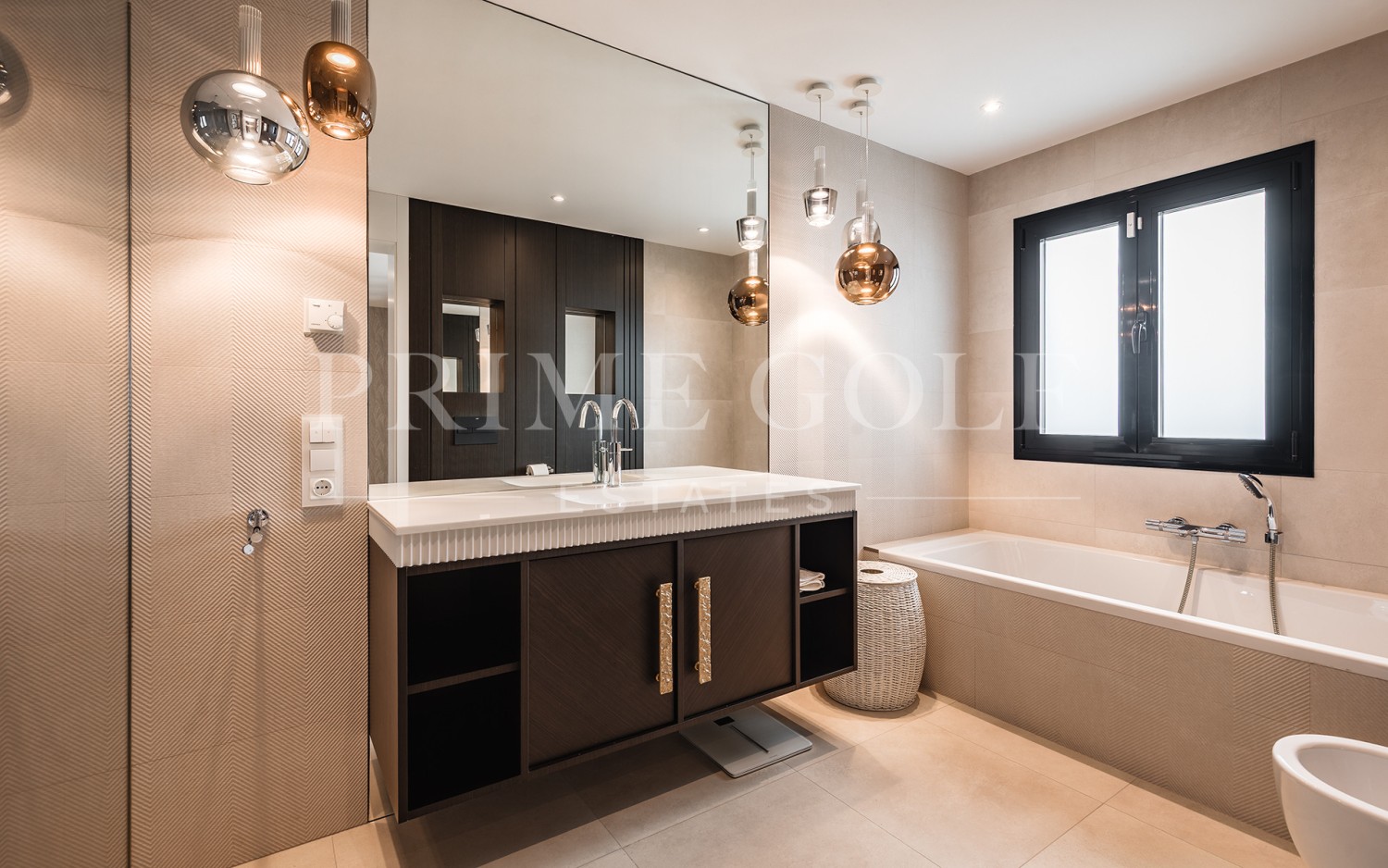 8 bed Villa For Sale in Benahavis, Malaga - thumb 24