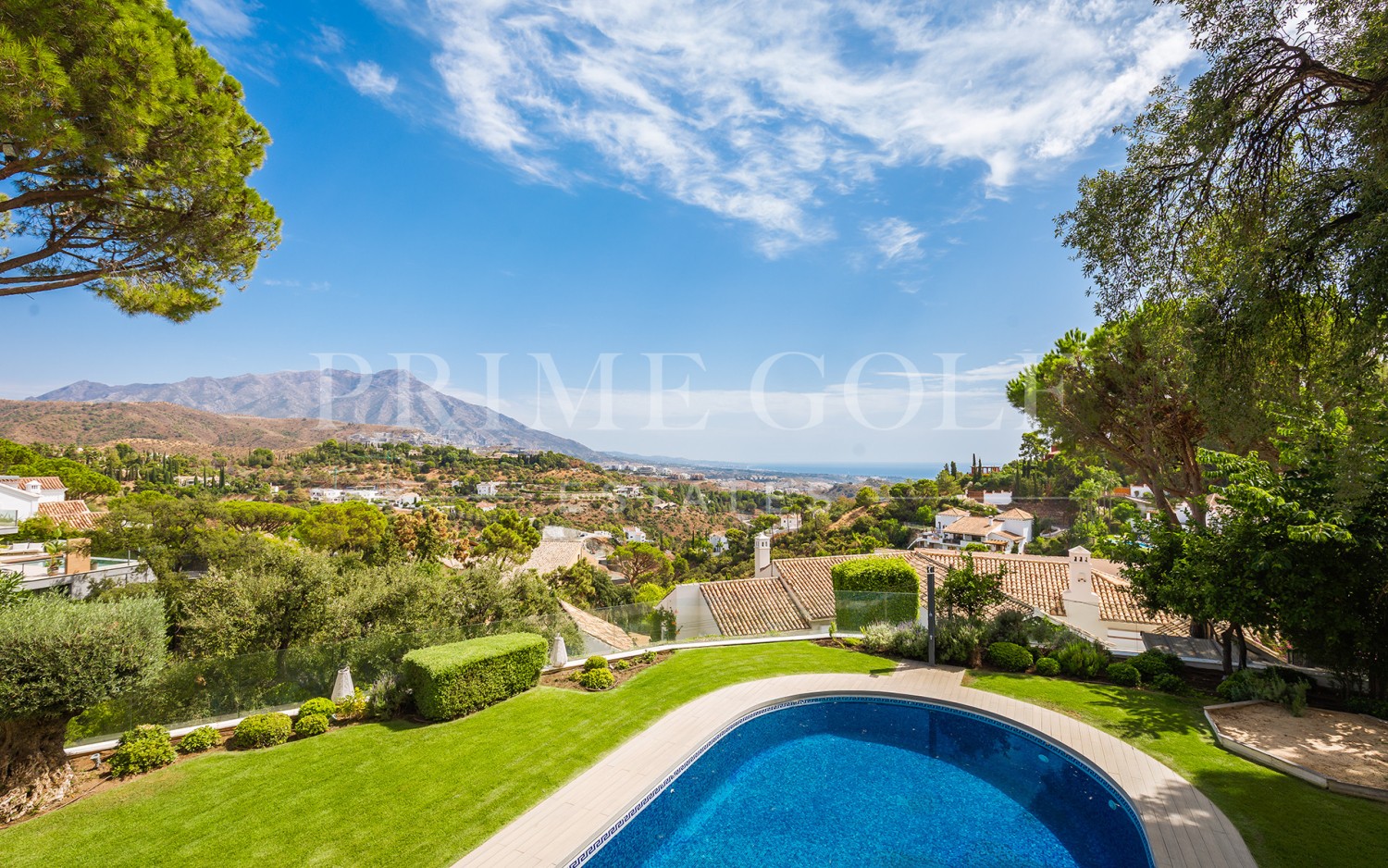 8 bed Villa For Sale in Benahavis, Malaga - thumb 32