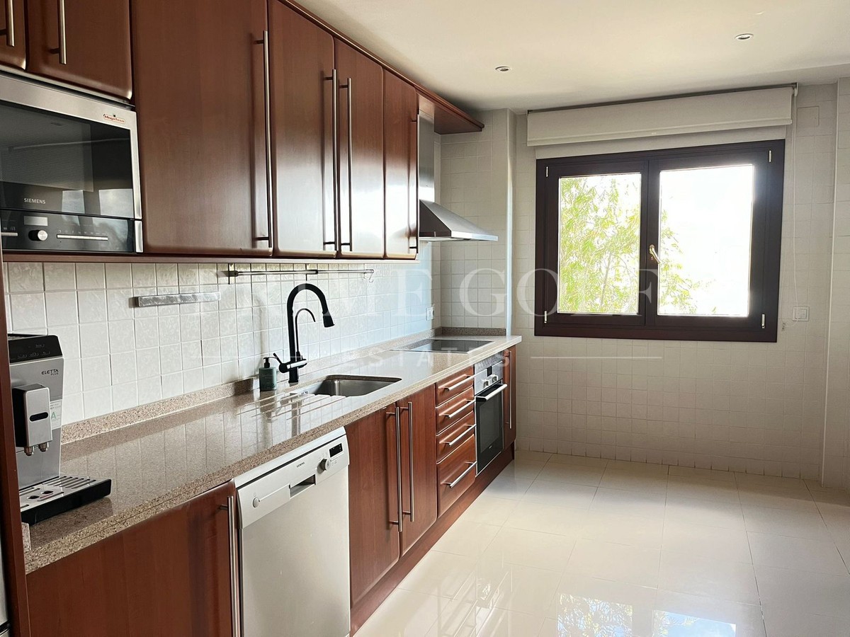 3 bed Apartment For Sale in Marbella Golden Mile, Malaga - thumb 11