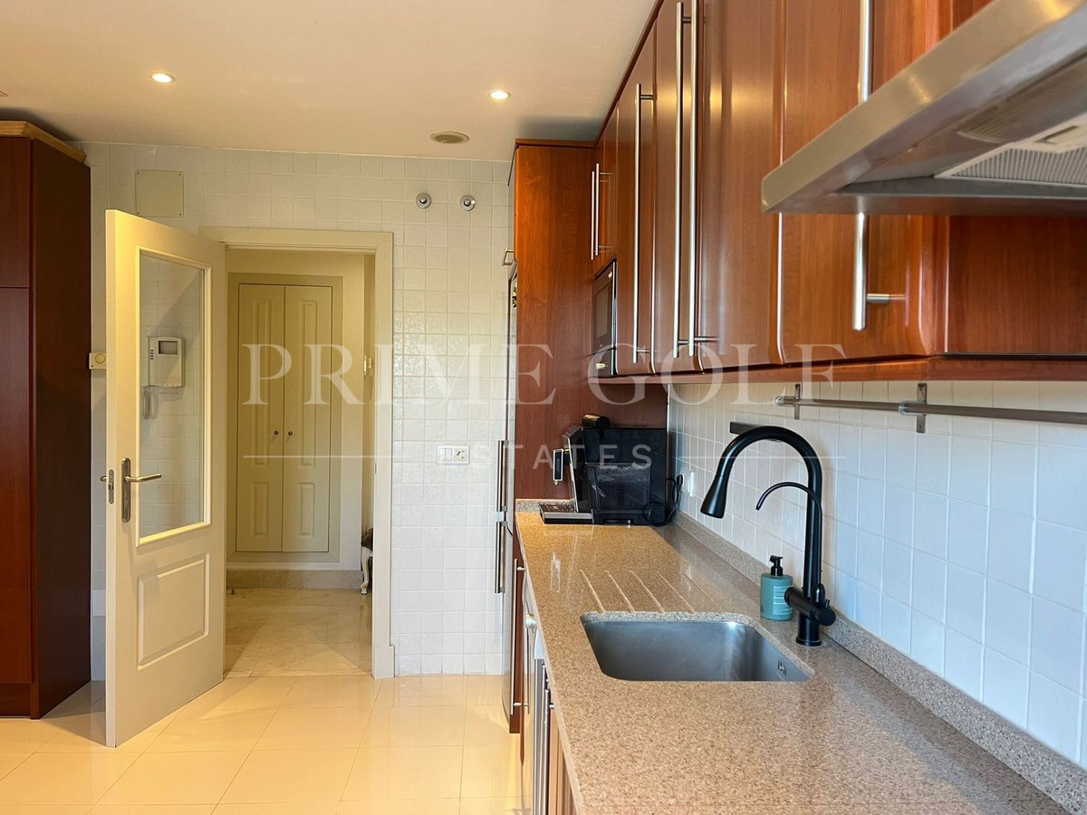 3 bed Apartment For Sale in Marbella Golden Mile, Malaga - thumb 17