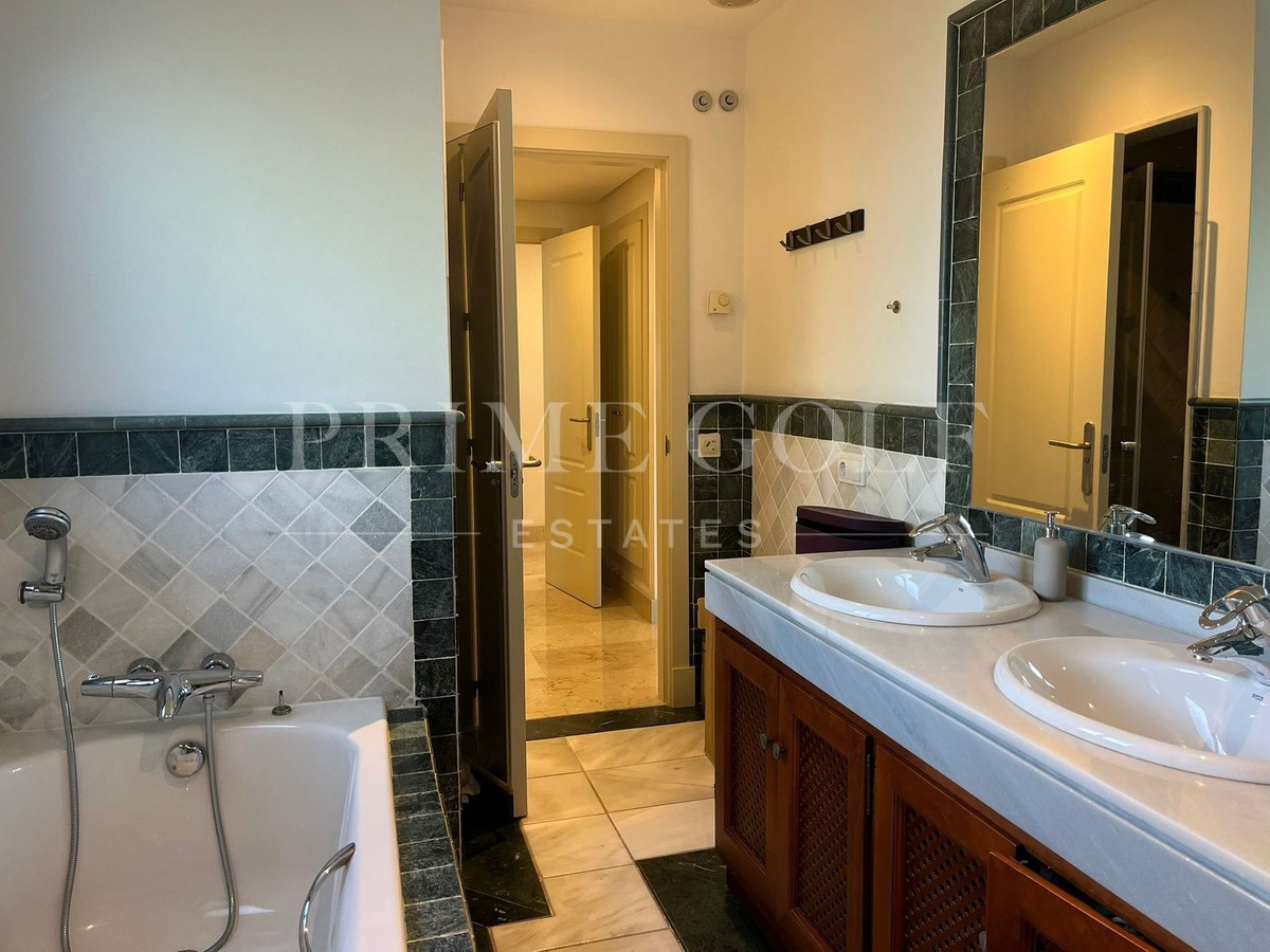 3 bed Apartment For Sale in Marbella Golden Mile, Malaga - thumb 31