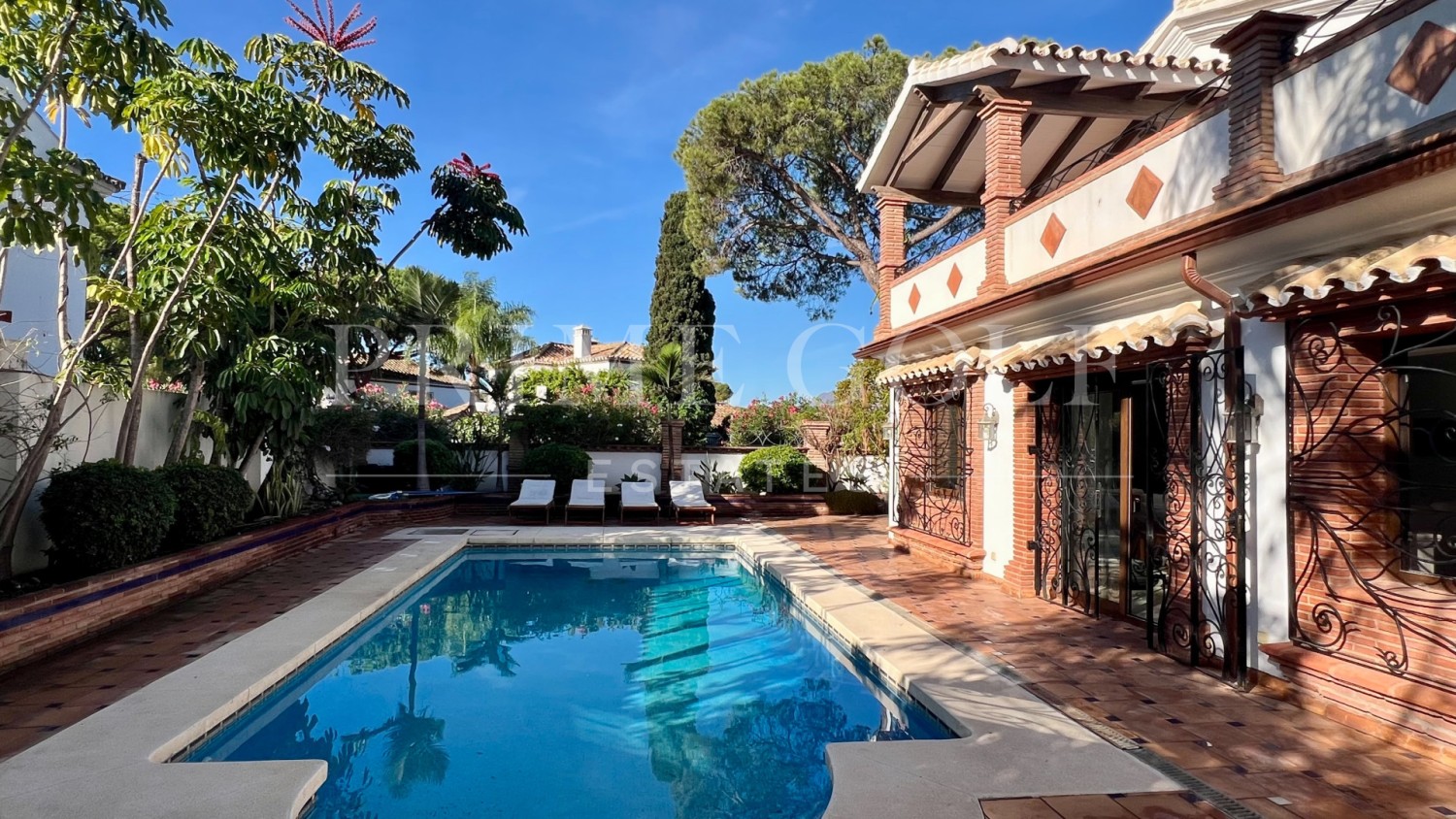 4 bed Villa For Sale in Estepona, Malaga - thumb 17