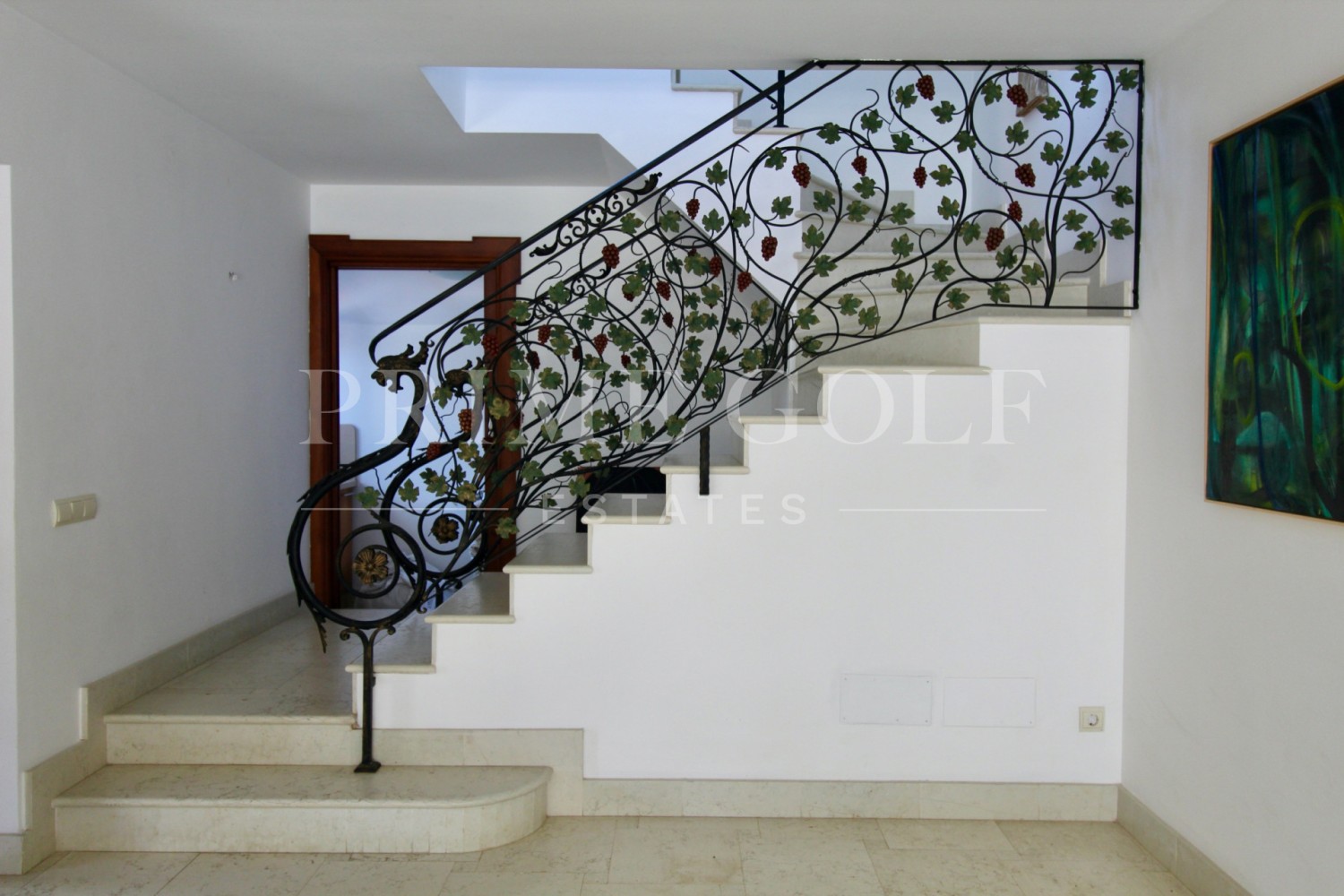 4 bed Villa For Sale in Estepona, Malaga - thumb 37