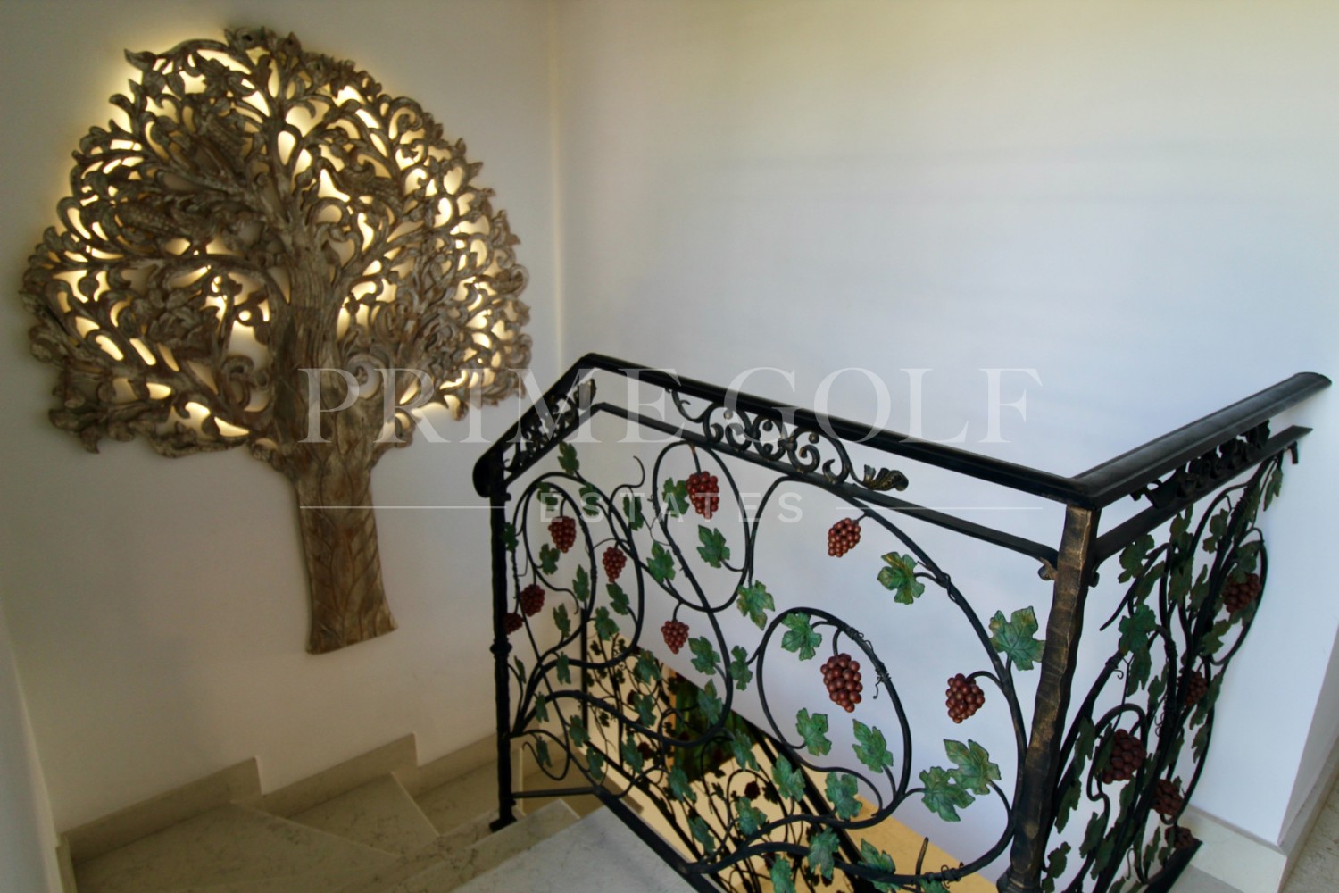 4 bed Villa For Sale in Estepona, Malaga - thumb 38