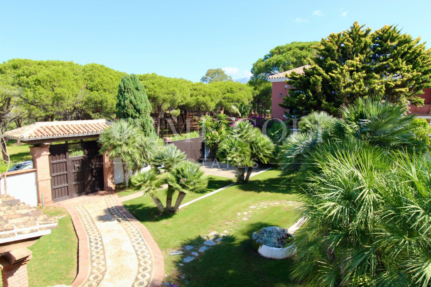 4 bed Villa For Sale in Estepona, Malaga - thumb 44