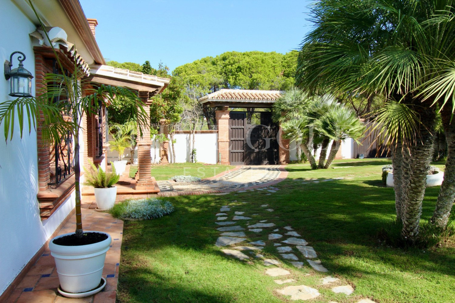 4 bed Villa For Sale in Estepona, Malaga - thumb 51
