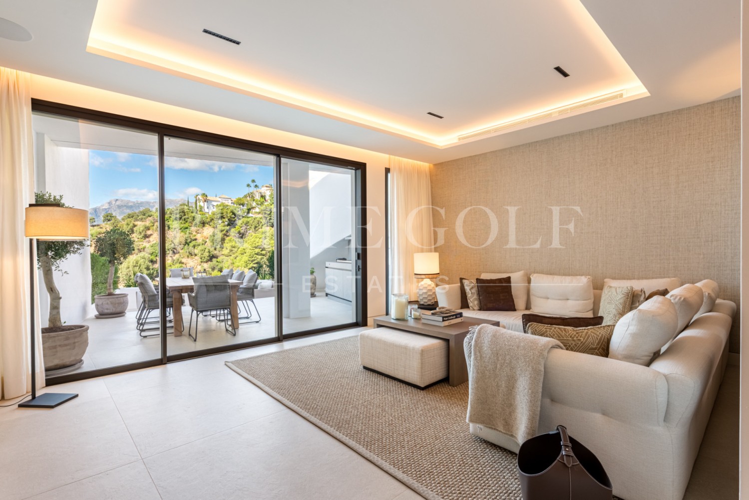 3 bed Townhouse For Sale in Marbella East, Malaga - thumb 3