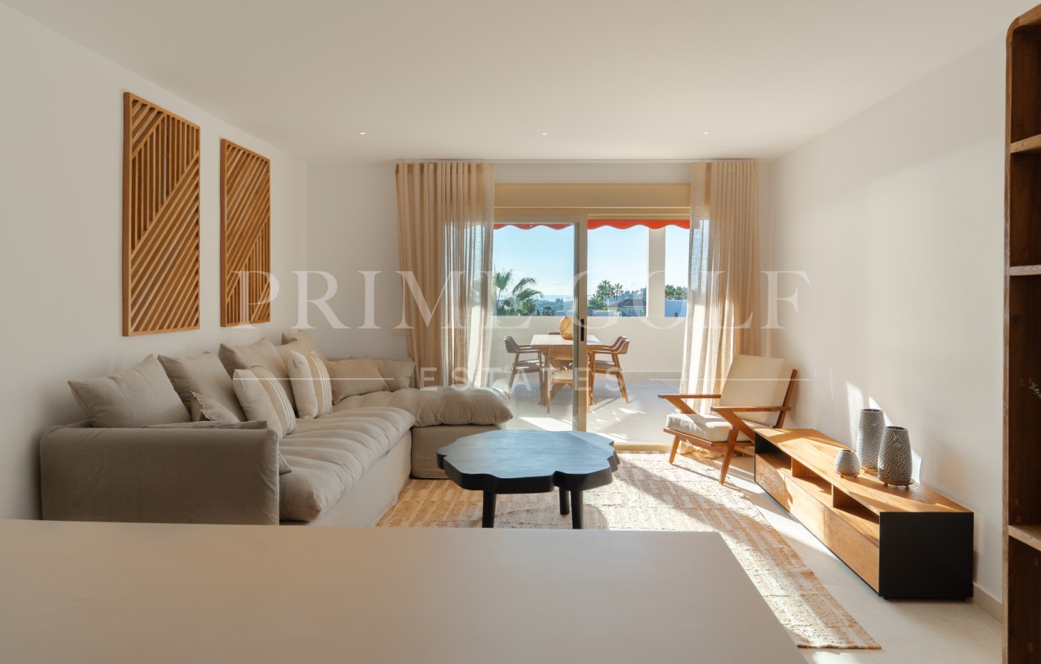 3 bed Apartment For Sale in Nueva Andalucia, Malaga - thumb 2