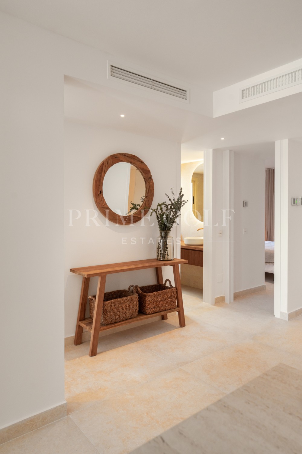 3 bed Apartment For Sale in Nueva Andalucia, Malaga - thumb 11