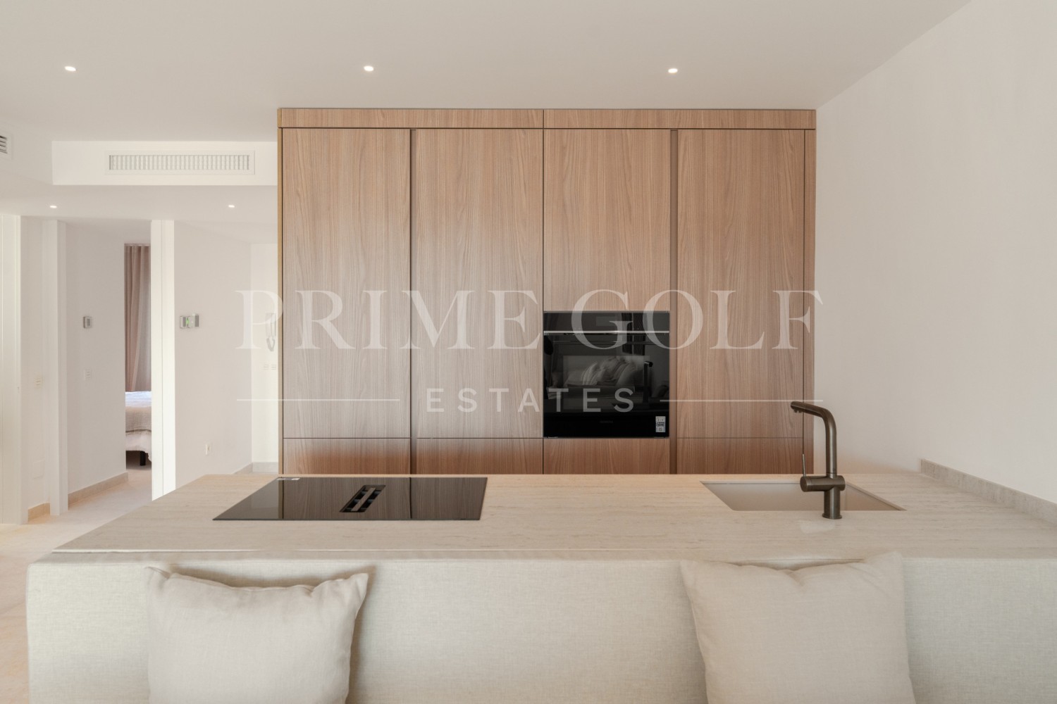 3 bed Apartment For Sale in Nueva Andalucia, Malaga - thumb 15