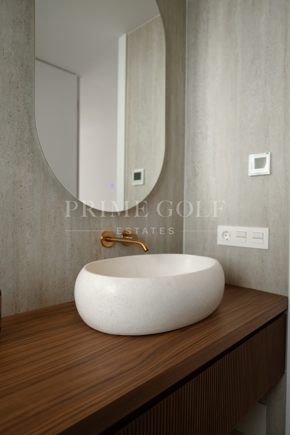 3 bed Apartment For Sale in Nueva Andalucia, Malaga - thumb 37