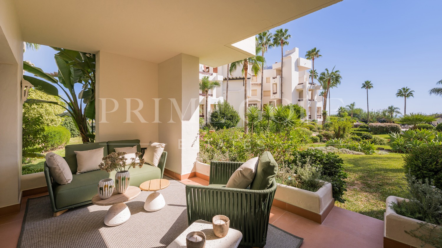 3 bed Apartment For Sale in Estepona, Malaga - thumb 1