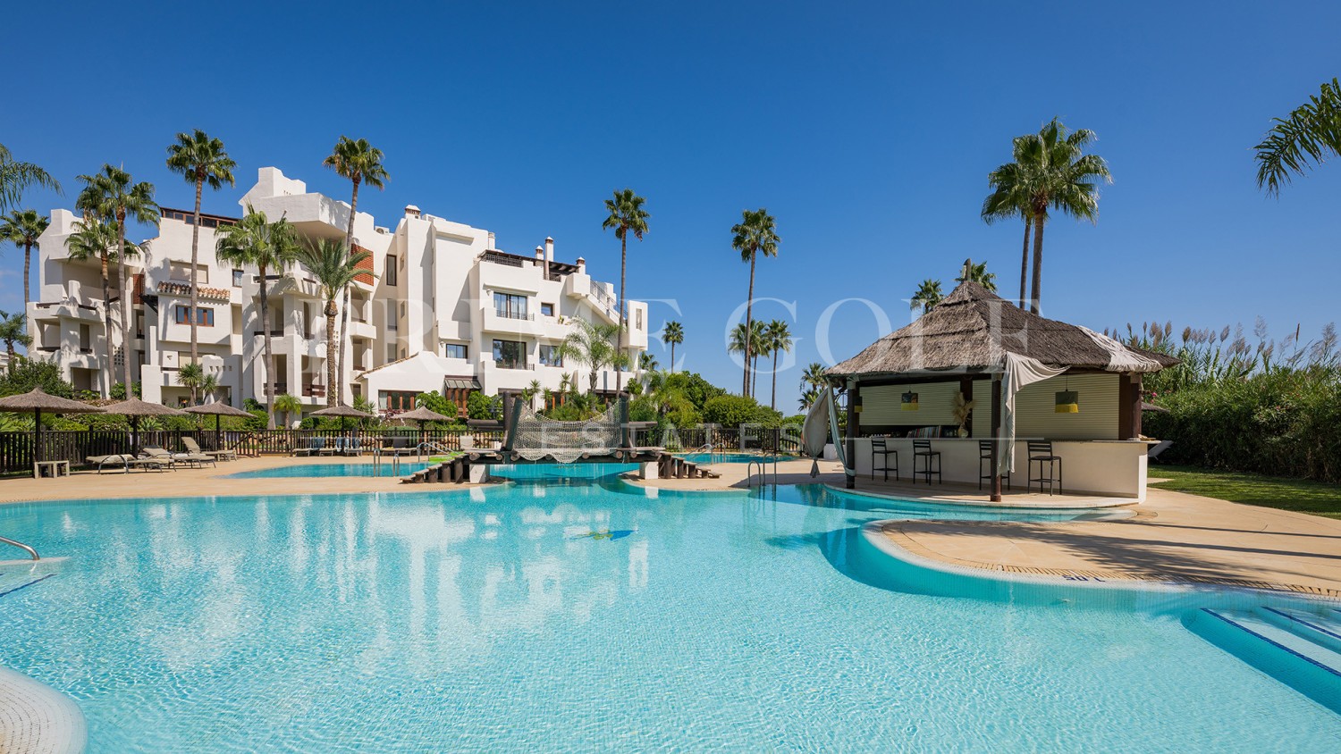 3 bed Apartment For Sale in Estepona, Malaga - thumb 3