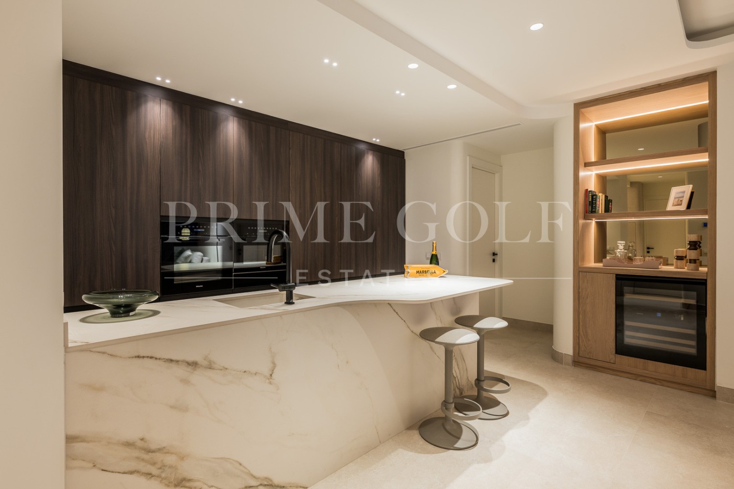 3 bed Penthouse For Sale in Estepona, Malaga - thumb 13