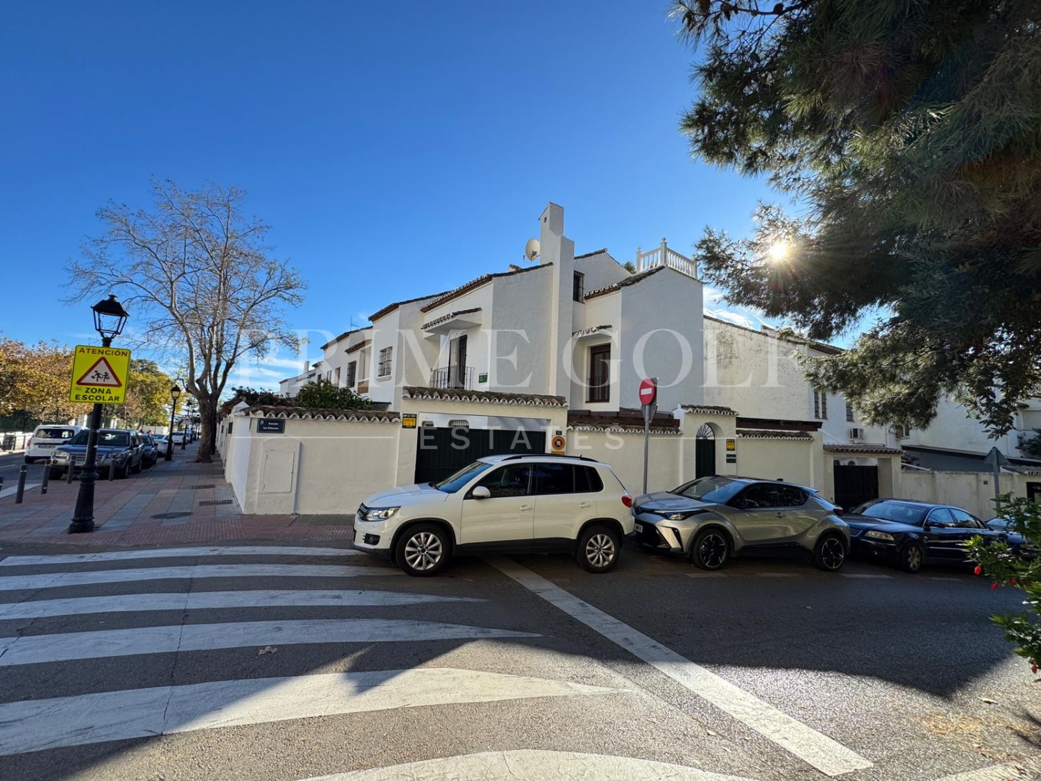 4 bed Townhouse For Sale in Marbella, Malaga - thumb 1