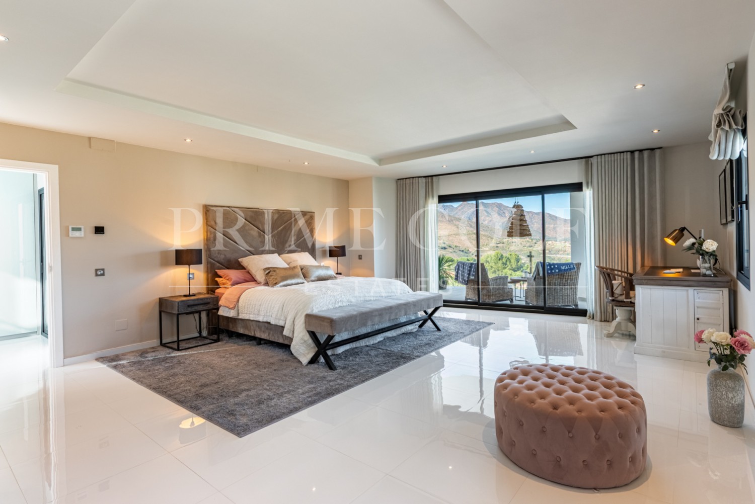 4 bed Villa For Sale in Mijas Costa, Malaga - thumb 5