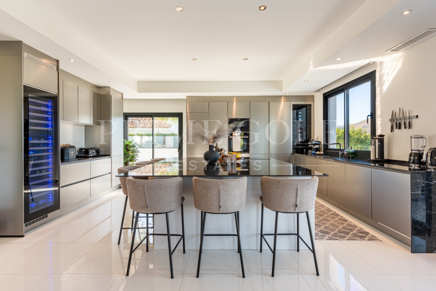 4 bed Villa For Sale in Mijas Costa, Malaga - thumb 7
