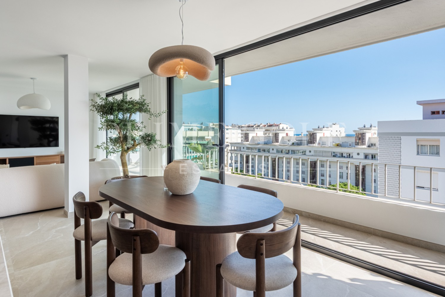 3 bed Penthouse For Sale in Marbella, Malaga - thumb 1
