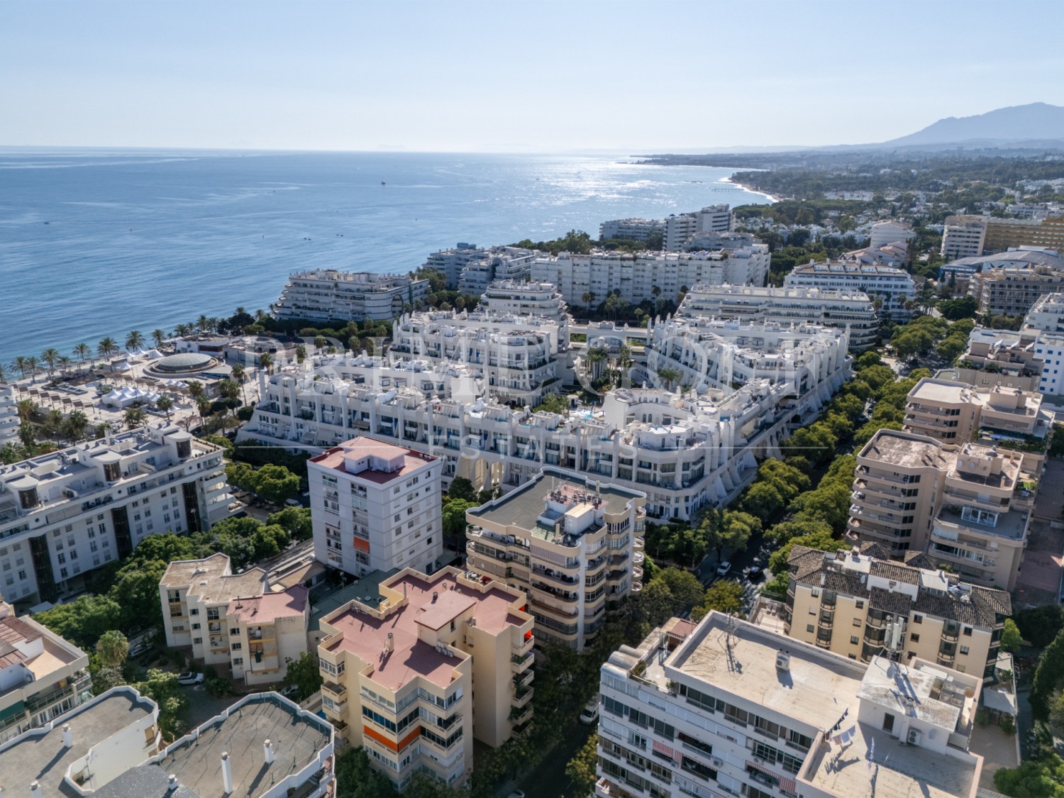 3 bed Penthouse For Sale in Marbella, Malaga - thumb 2