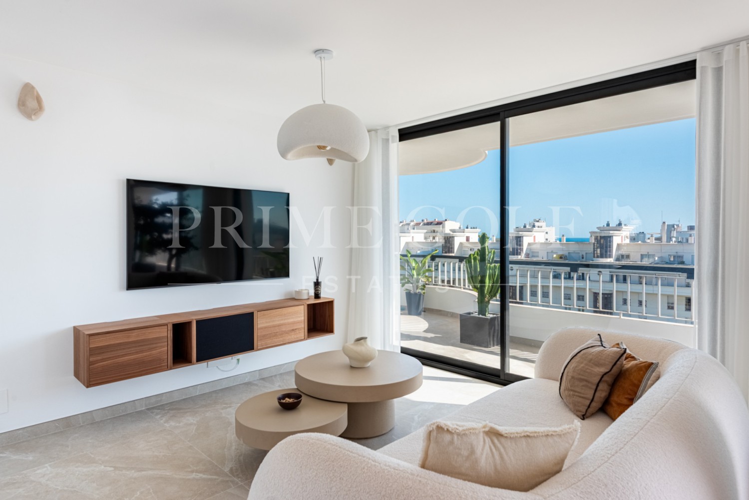 3 bed Penthouse For Sale in Marbella, Malaga - thumb 4
