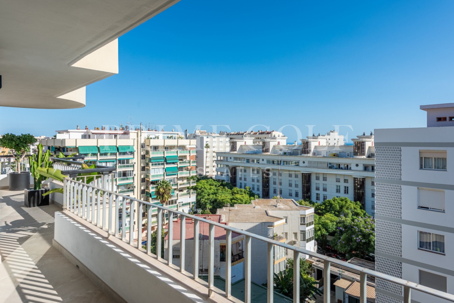 3 bed Penthouse For Sale in Marbella, Malaga - thumb 12