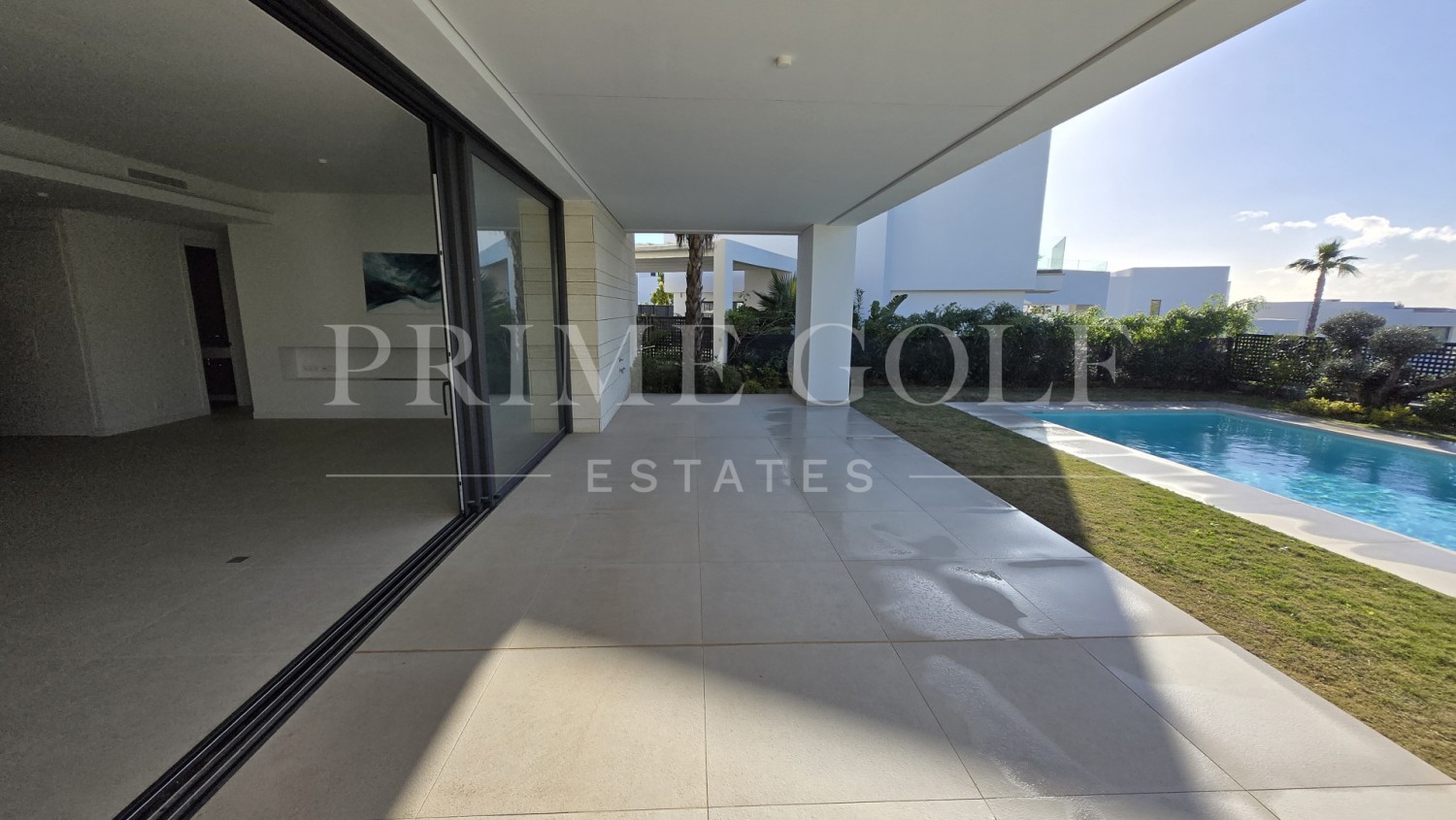 4 bed Villa For Sale in Marbella East, Malaga - thumb 9