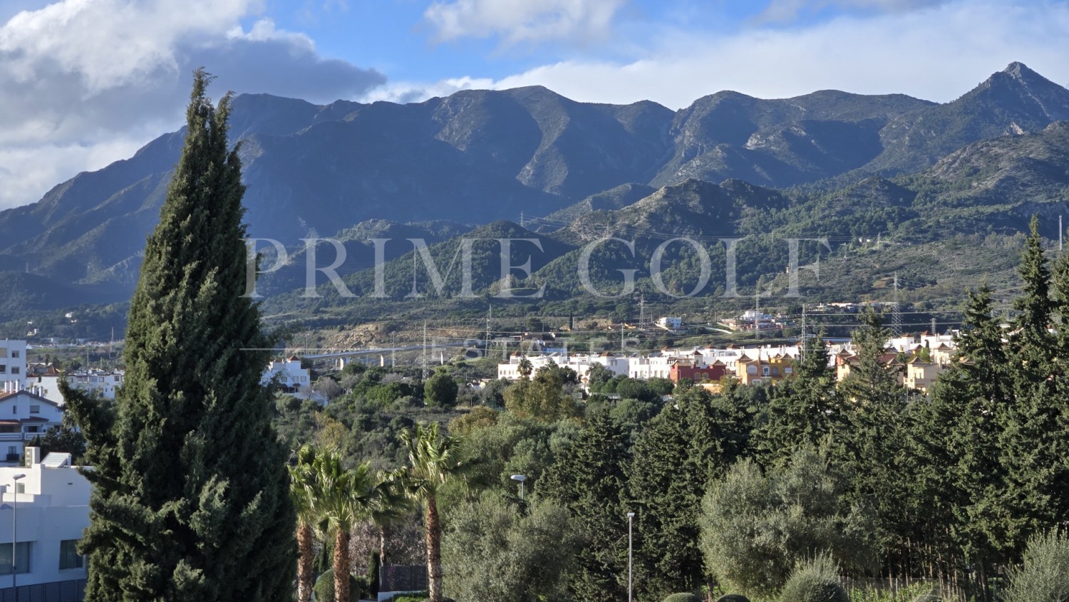 4 bed Villa For Sale in Marbella East, Malaga - thumb 37