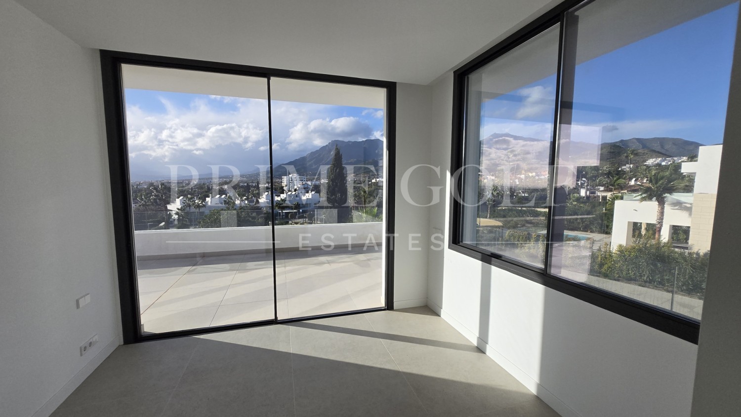 4 bed Villa For Sale in Marbella East, Malaga - thumb 41