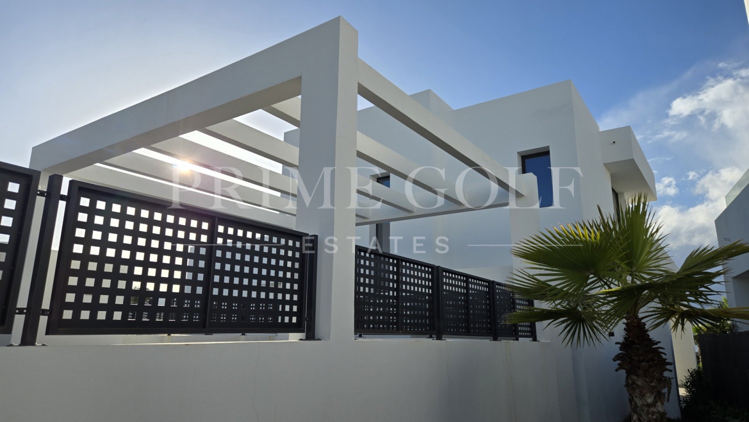 4 bed Villa For Sale in Marbella East, Malaga - thumb 58