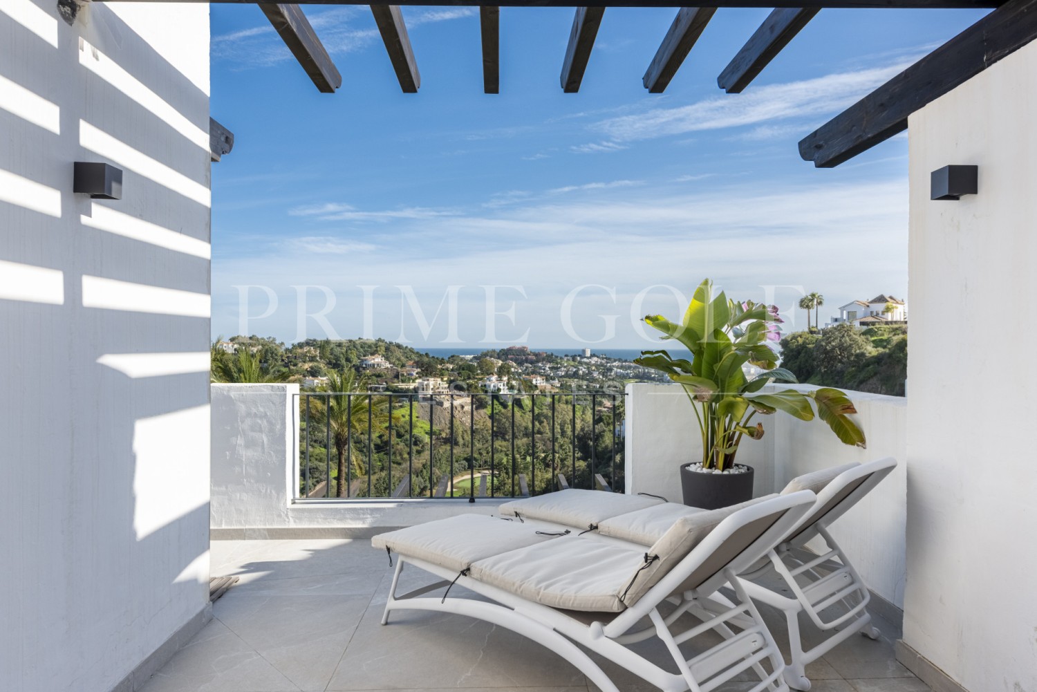 3 bed Penthouse For Sale in Benahavis, Malaga - thumb 20