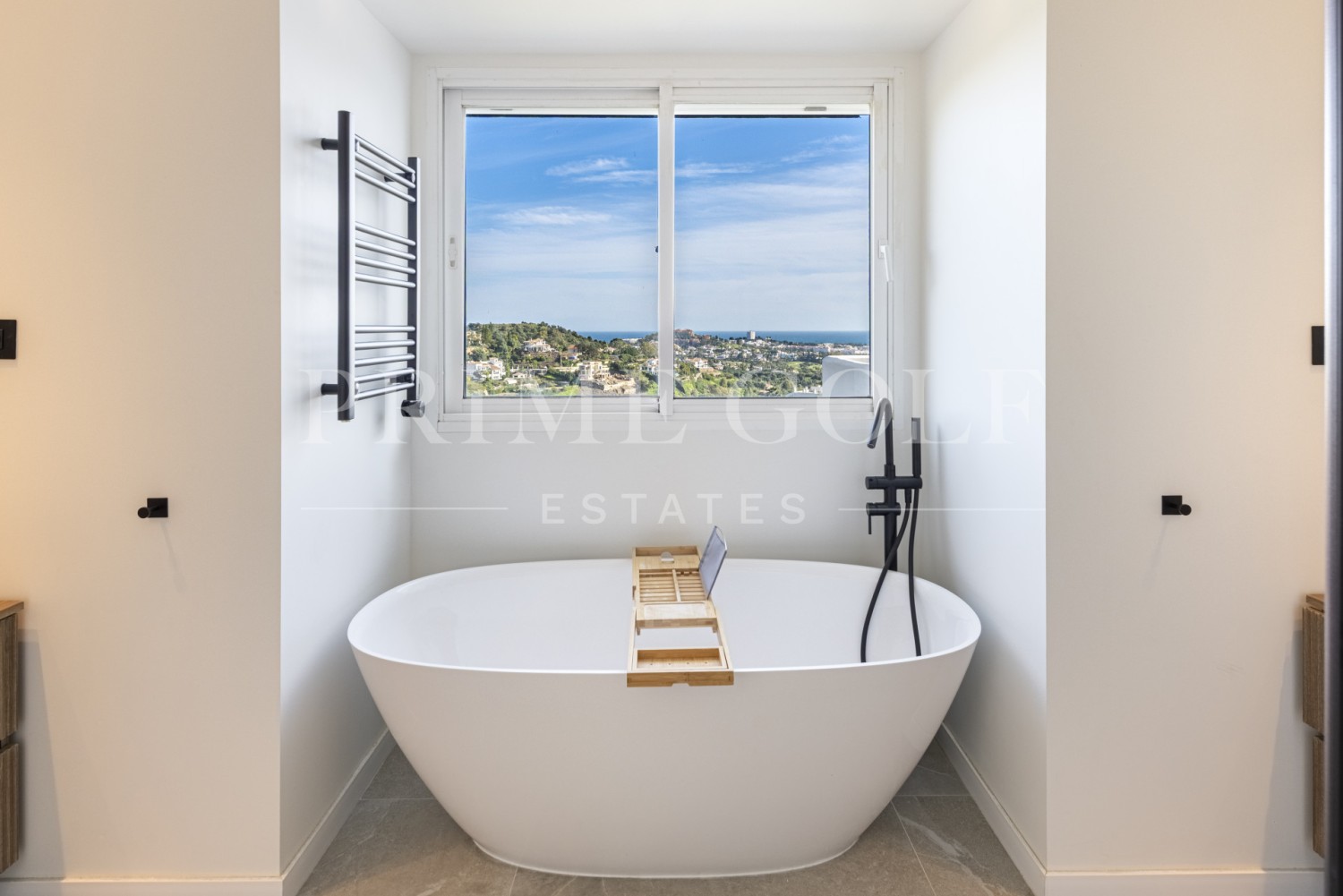 3 bed Penthouse For Sale in Benahavis, Malaga - thumb 25