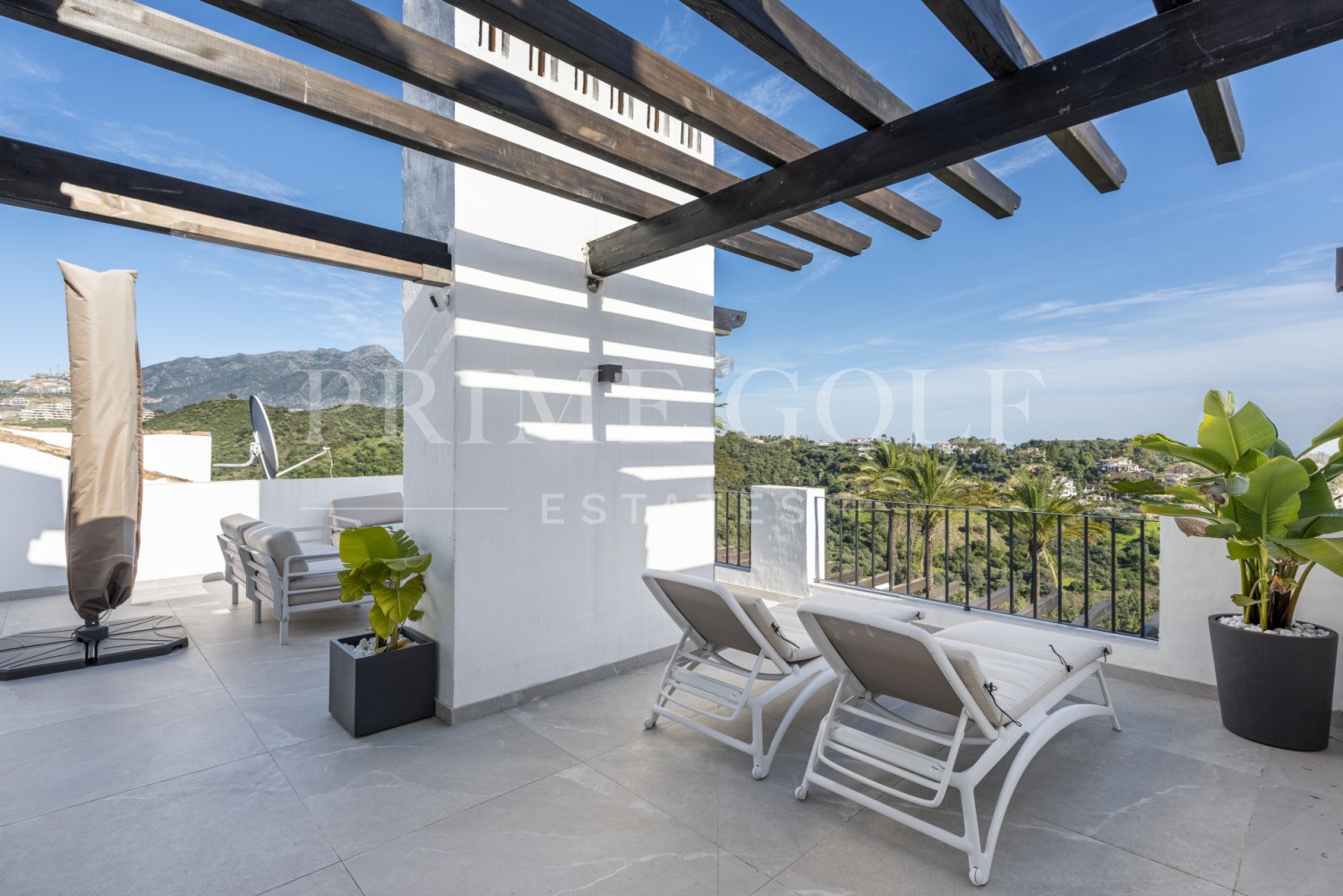 3 bed Penthouse For Sale in Benahavis, Malaga - thumb 26