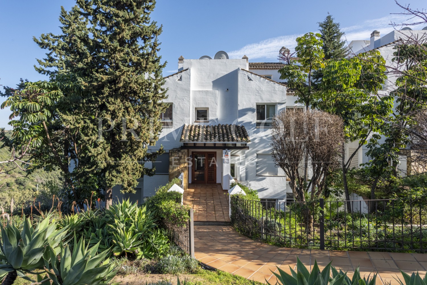 3 bed Penthouse For Sale in Benahavis, Malaga - thumb 35