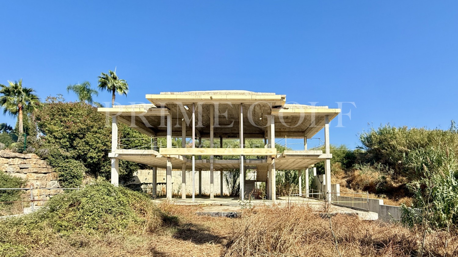 7 bed Villa For Sale in Benahavis, Malaga - thumb 3