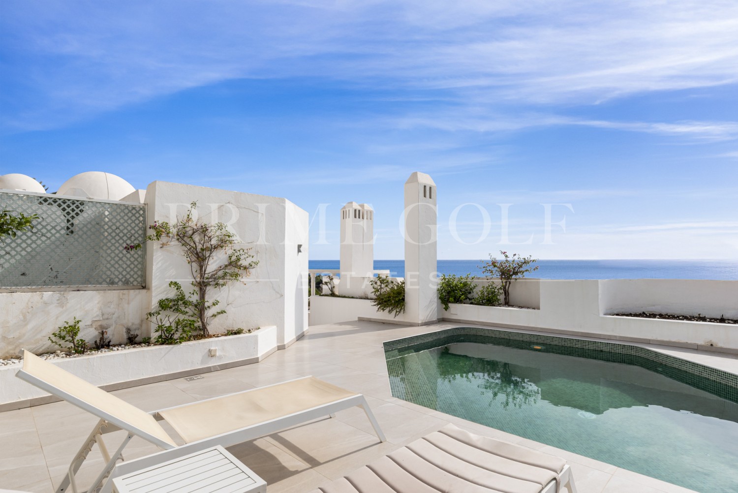 3 bed Penthouse For Sale in Marbella Golden Mile, Malaga - thumb 1