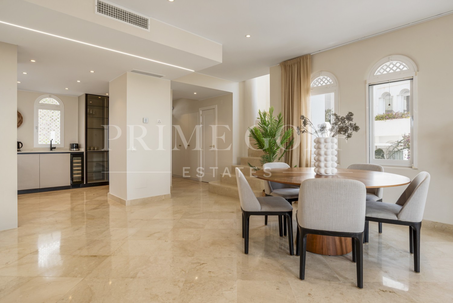 3 bed Penthouse For Sale in Marbella Golden Mile, Malaga - thumb 10