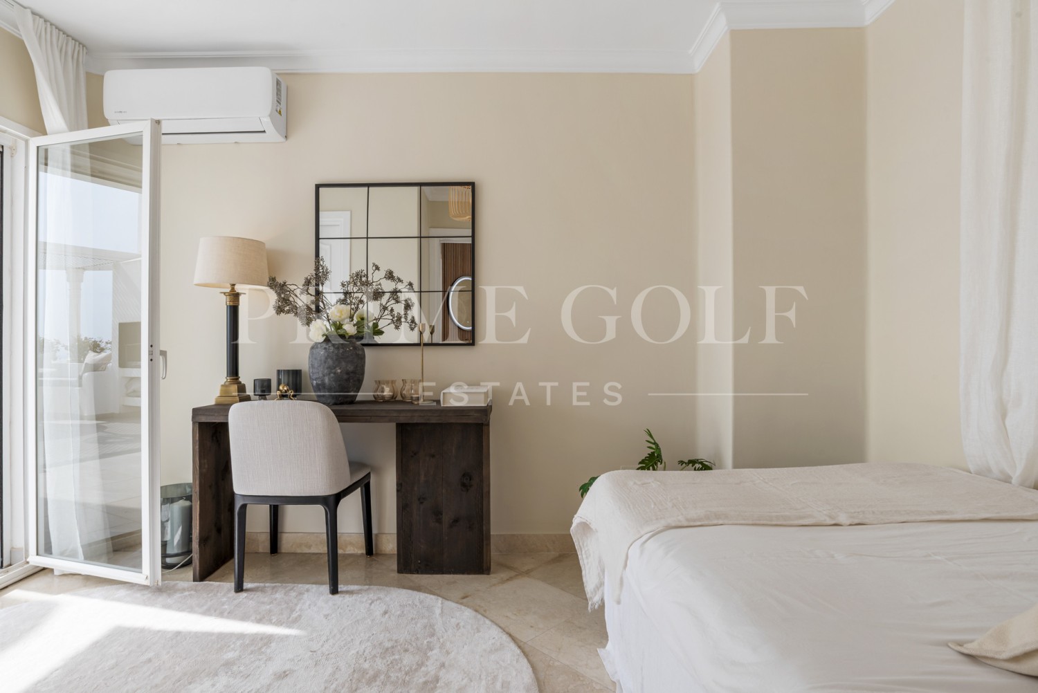 3 bed Penthouse For Sale in Marbella Golden Mile, Malaga - thumb 23