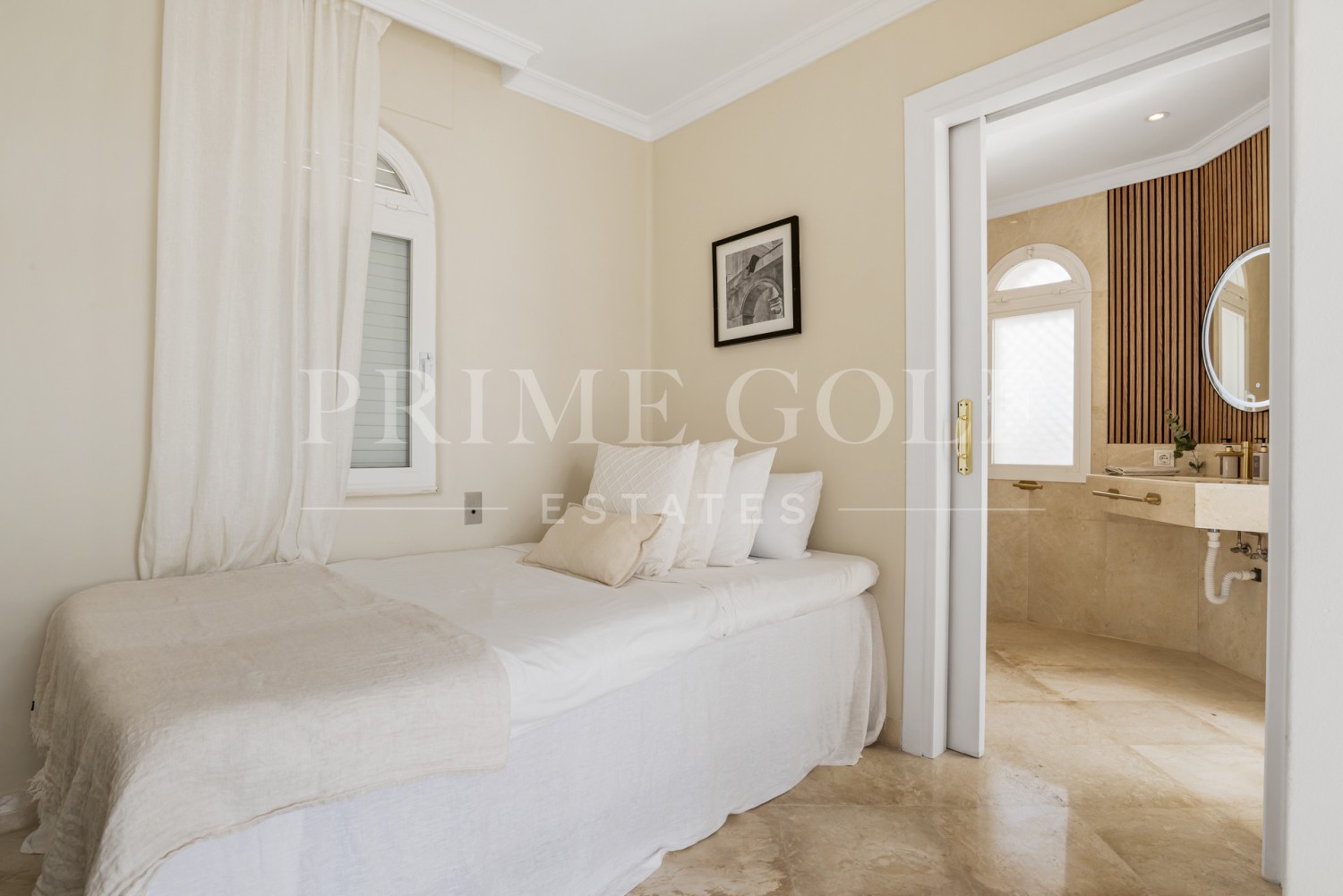 3 bed Penthouse For Sale in Marbella Golden Mile, Malaga - thumb 24