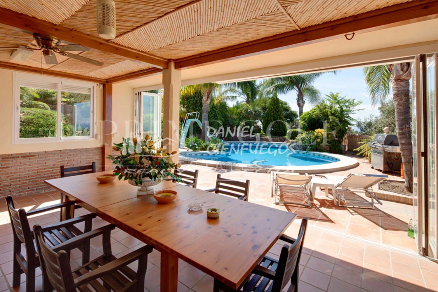 8 bed Villa For Sale in Marbella East, Malaga - thumb 5