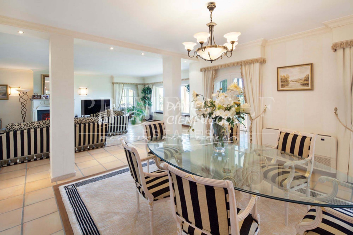 8 bed Villa For Sale in Marbella East, Malaga - thumb 15