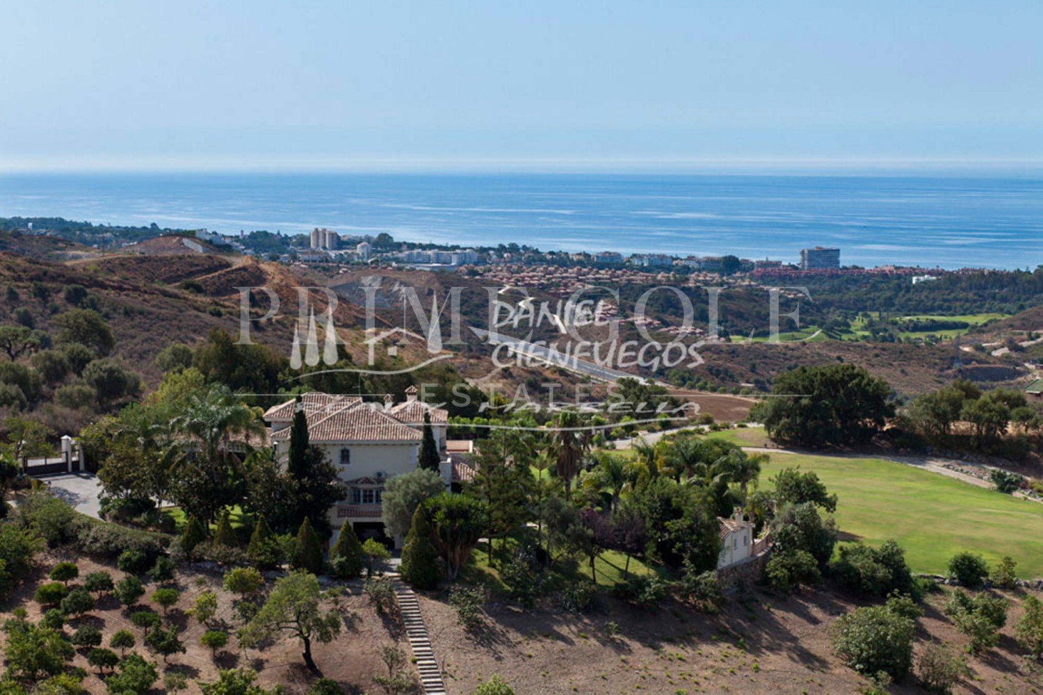 8 bed Villa For Sale in Marbella East, Malaga - thumb 17